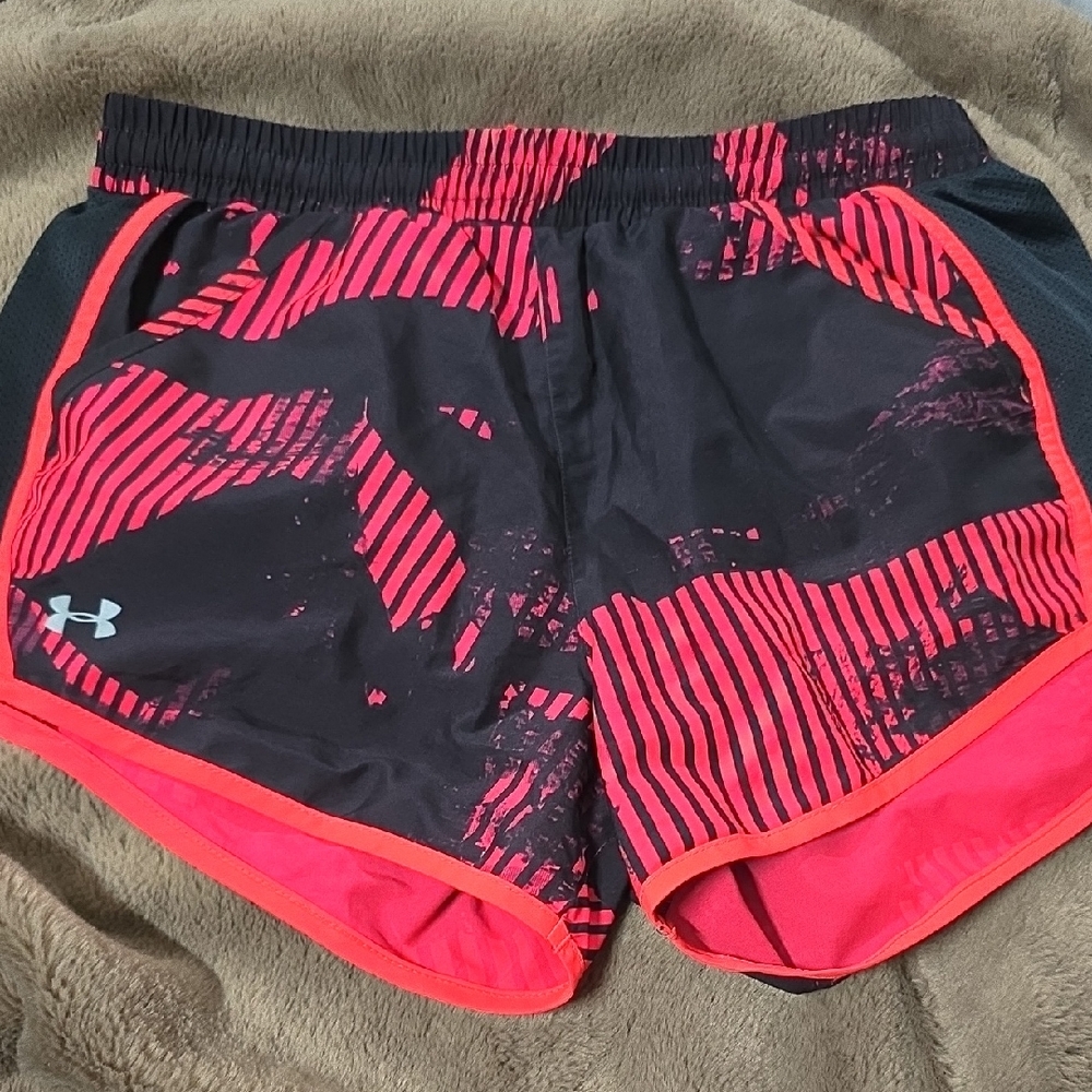Under Armour Women's Black and Red Athletic Shorts